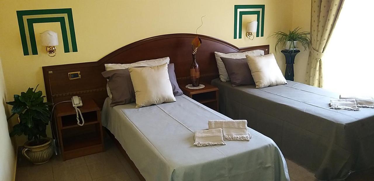 Hotel La Conca Villa San Giovanni Bagian luar foto