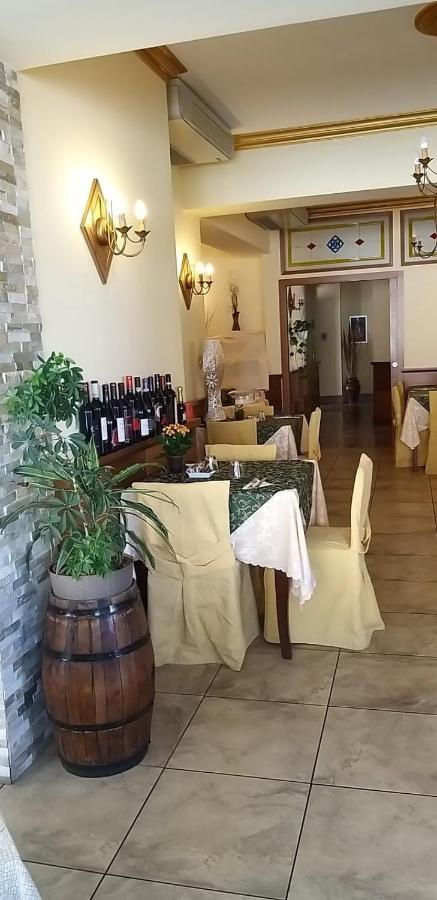 Hotel La Conca Villa San Giovanni Bagian luar foto