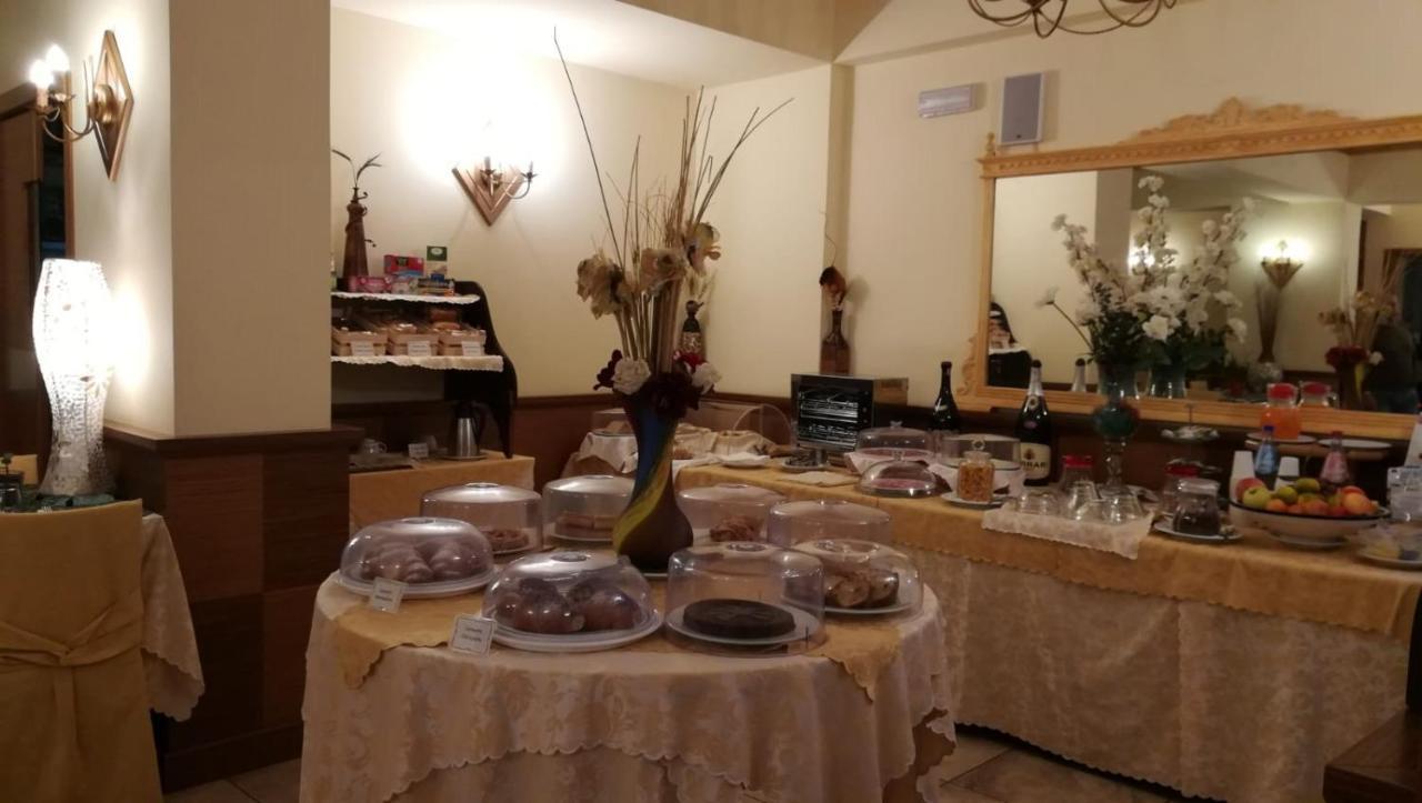 Hotel La Conca Villa San Giovanni Bagian luar foto