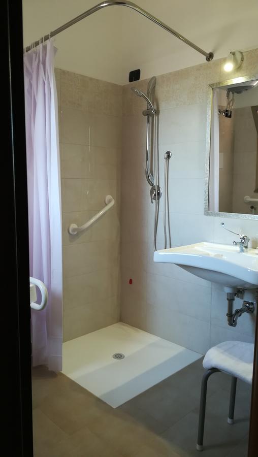 Hotel La Conca Villa San Giovanni Bagian luar foto
